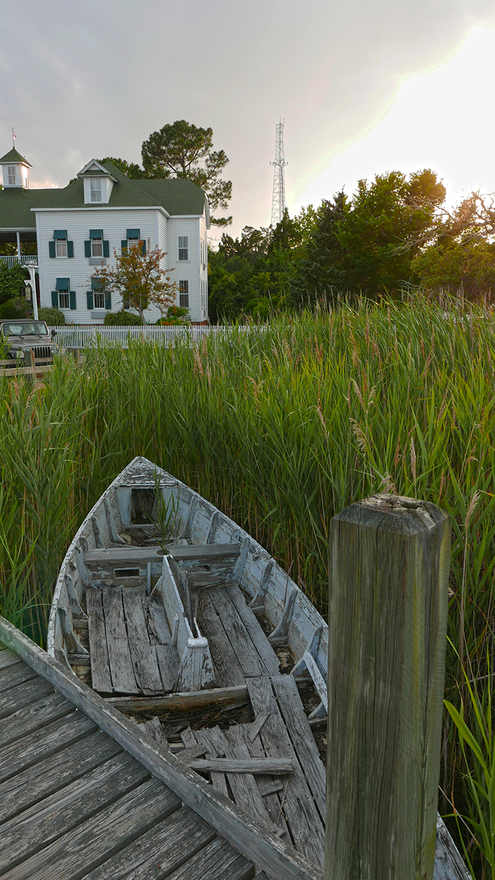 MANTEO_grassboat BLOG
